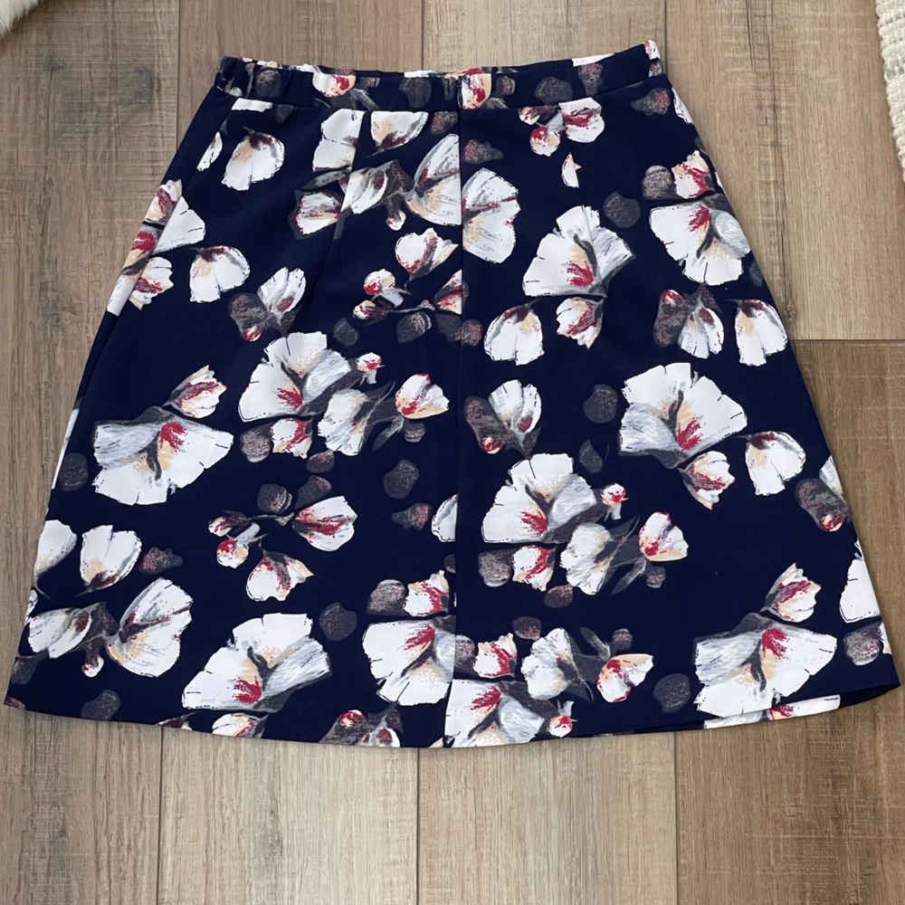 Bobeau A-line Floral mini skirt Flowy |Size XS - Blue White Floral print - Picture 4 of 7